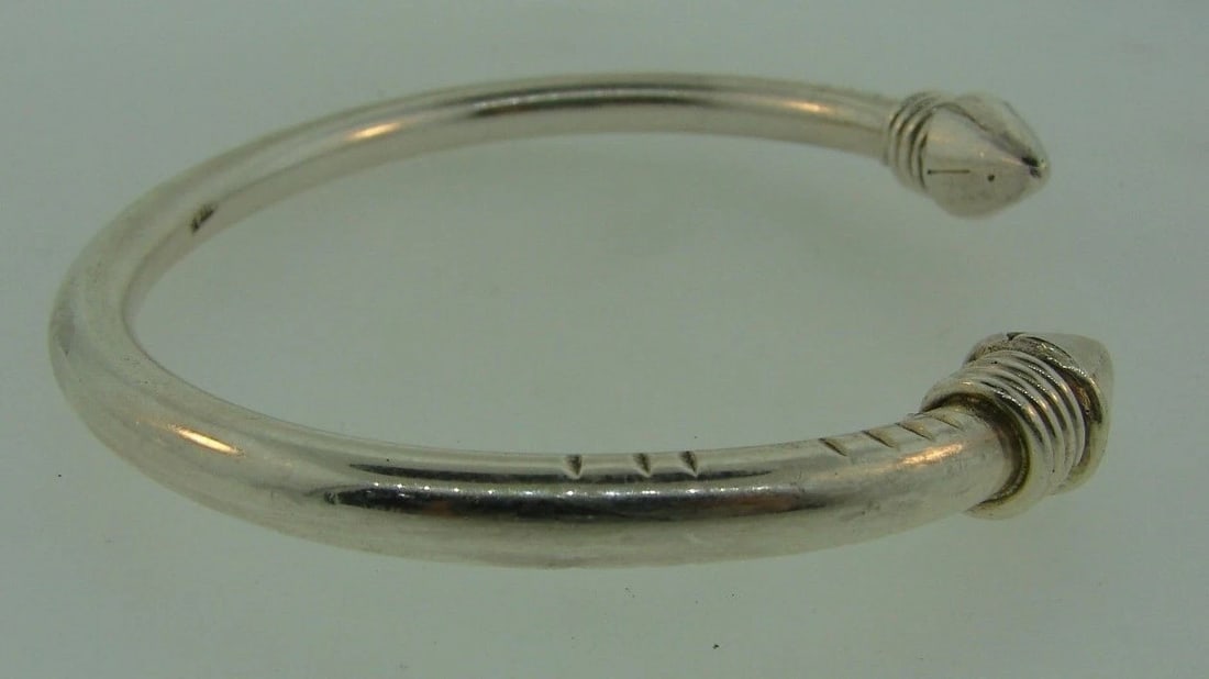 GROOVY Sterling Silver Bangle - 5