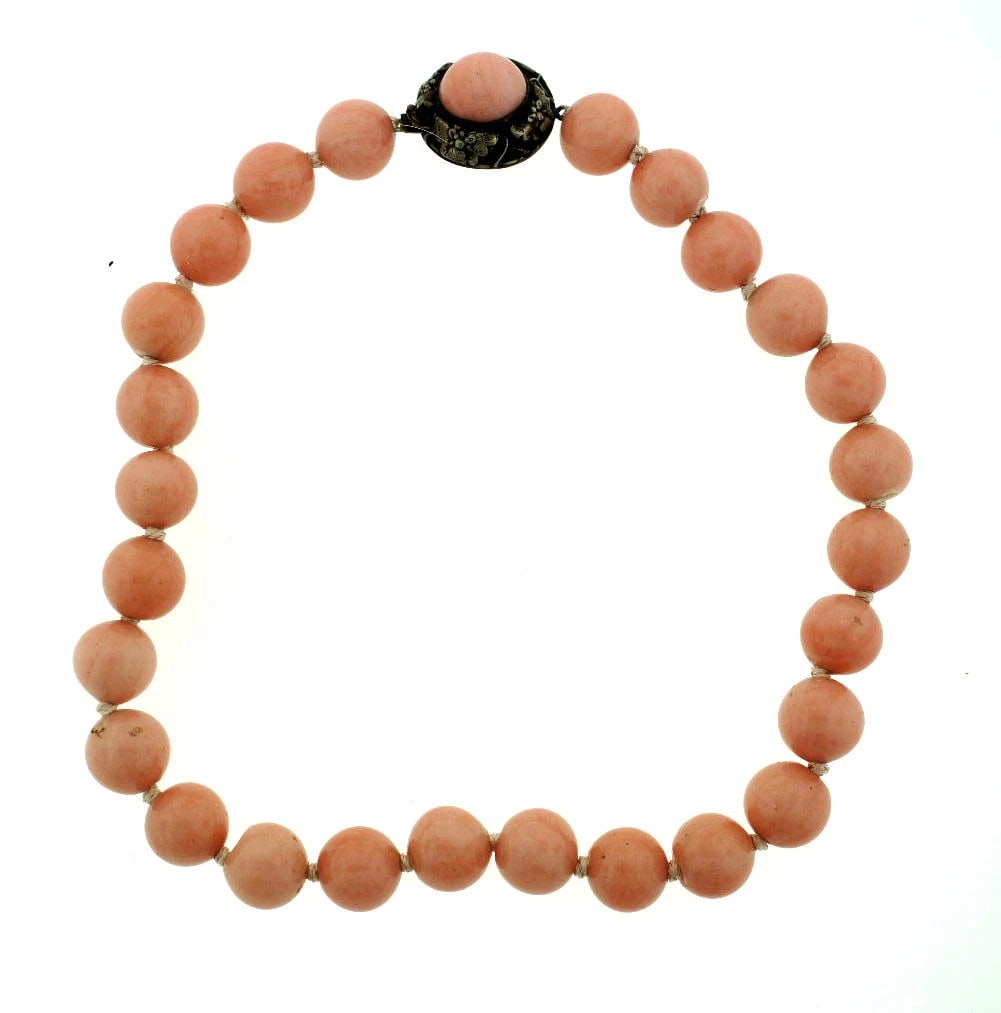 C.1900 VICTORIAN CHOKER SILVER CLASP BEAD NECKLACE WITH ONE CORAL - 2