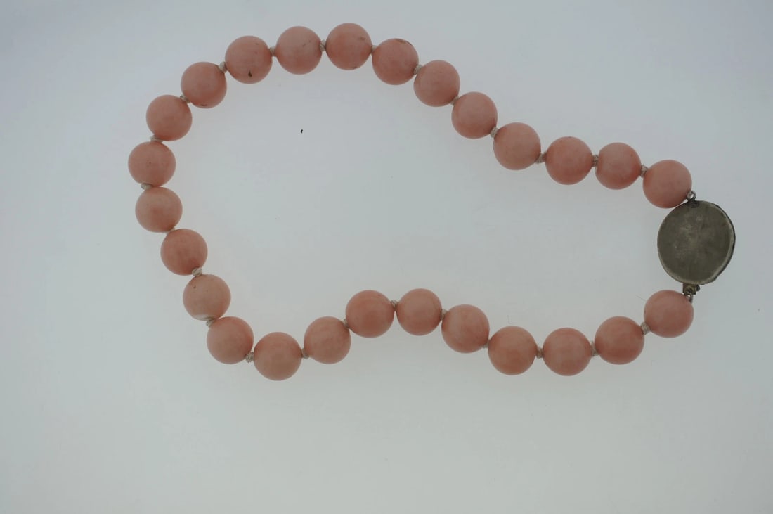 C.1900 VICTORIAN CHOKER SILVER CLASP BEAD NECKLACE WITH ONE CORAL - 4
