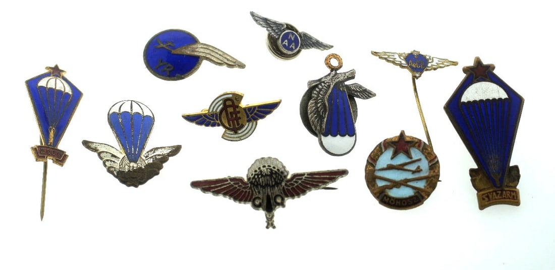 RUSSIAN VINTAGE BADGE SET PIN USSR 10 ITEMS ENAMEL POT METAL ARMY AVIATION (1 of 1)