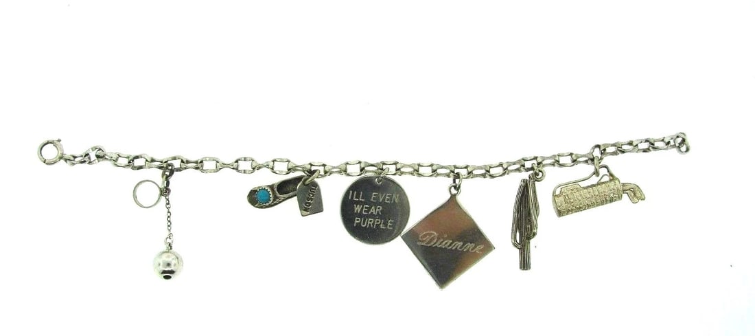 VINTAGE STERLING SILVER CHARM CHAIN LINK BRACELET TUCSON GOLF SHOES TURQUOISE: Title: VINTAGE STERLING SILVER CHARM CHAIN LINK BRACELET TUCSON GOLF SHOES TURQUOISEDescription: VINTAGE STERLING SILVER CHARM BRACELET STAMPED A TRULY UNIQUE BRACELET WEIGHT: 21.3 G LENGTH: 6 3/4''