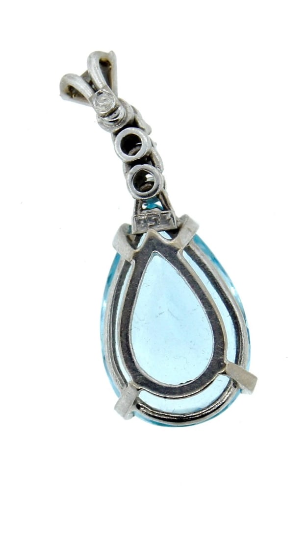 GORGEOUS 18k White Gold, Diamond & Blue Topaz Pendant! - 2