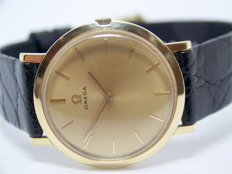 Unisex Solid 18k OMEGA Winding Watch c.1970s Cal.620 in Excellent Condition - 4