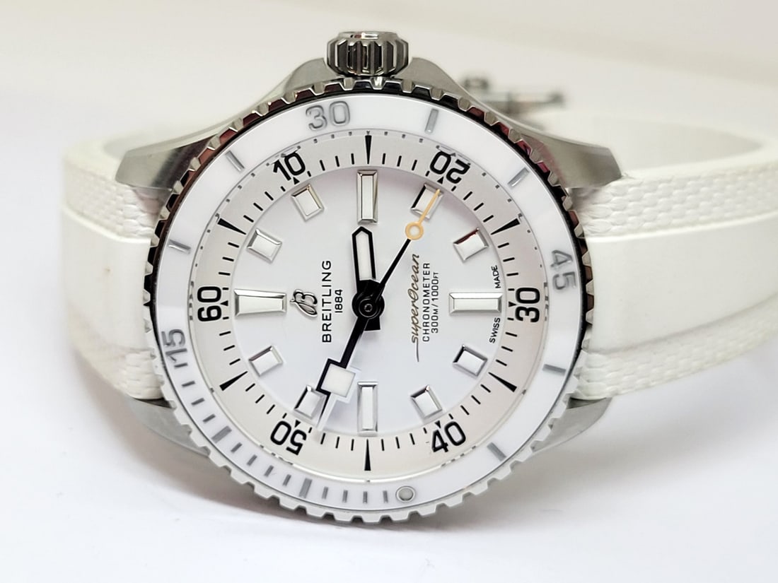 Ladies BREITLING SUPEROCEAN Automatic Chronometer Watch White Dial A17377 EXLNT - 2