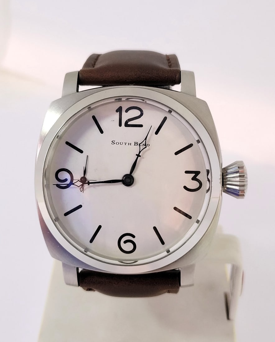Vintage Mens S/Steel SOUTH BEND High Grade Winding Watch Cal 429 Re-Cased* EXLNT: Vintage Mens S/Steel SOUTH BEND High Grade Winding Watch Cal 429 Re-Cased* EXLNT ​​​ This Men's SOUTH BEND watch is USA made. Great present for yourself or someone you love as well a