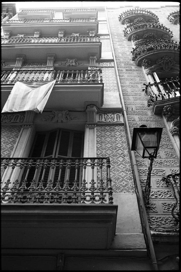 Gradient, Barcelona, Spain 2015 - Silver Gelatin: Title: Gradient, Barcelona, Spain 2015 - Silver Gelatin Description: Title: Gradient, Barcelona, Spain 2015 - Silver Gelatin Photograph - Limited Edition of 10 Artist: Paul Cooklin Origin: United King