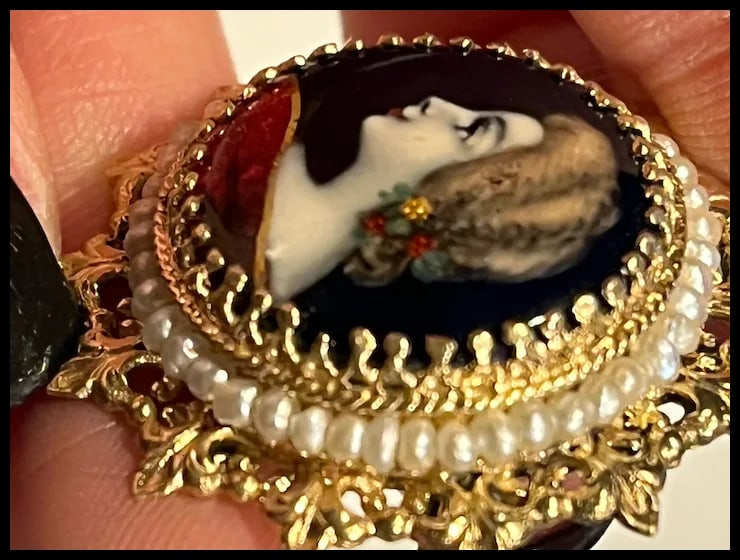 Exquisite Vintage 14k Limoges France Hand Painted Cameo with Seed Pearls - 12