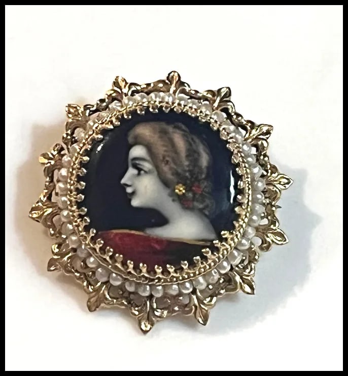 Exquisite Vintage 14k Limoges France Hand Painted Cameo with Seed Pearls - 4