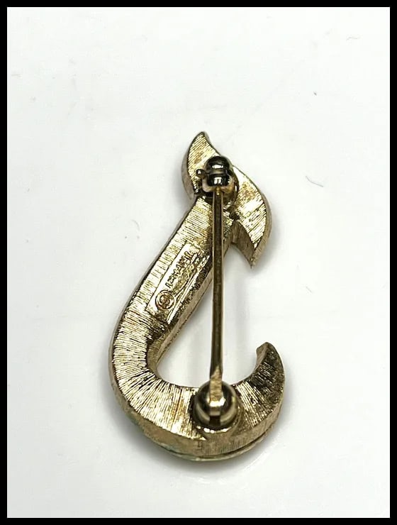 Vintage Crown TRIFARI Letter J Initial Brooch - 5