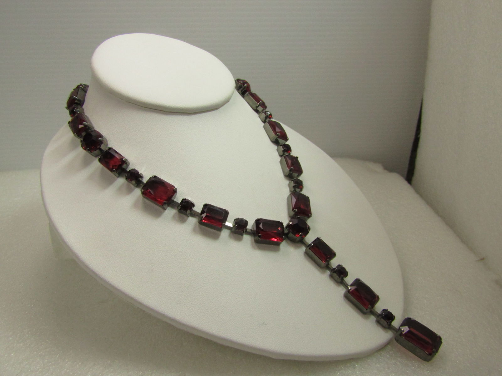 Purple Rhinestone Drop Necklace, Black Metal, 16". 1980's-1990's - 3