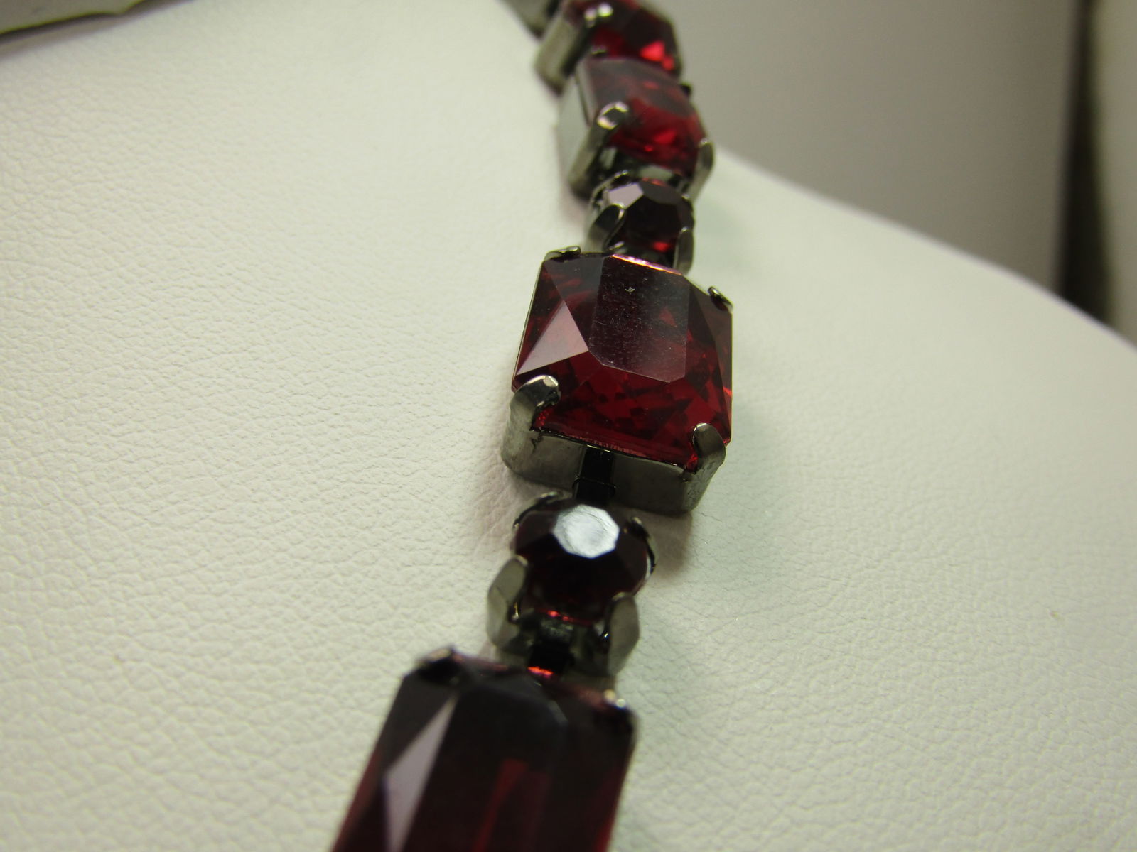 Purple Rhinestone Drop Necklace, Black Metal, 16". 1980's-1990's - 7