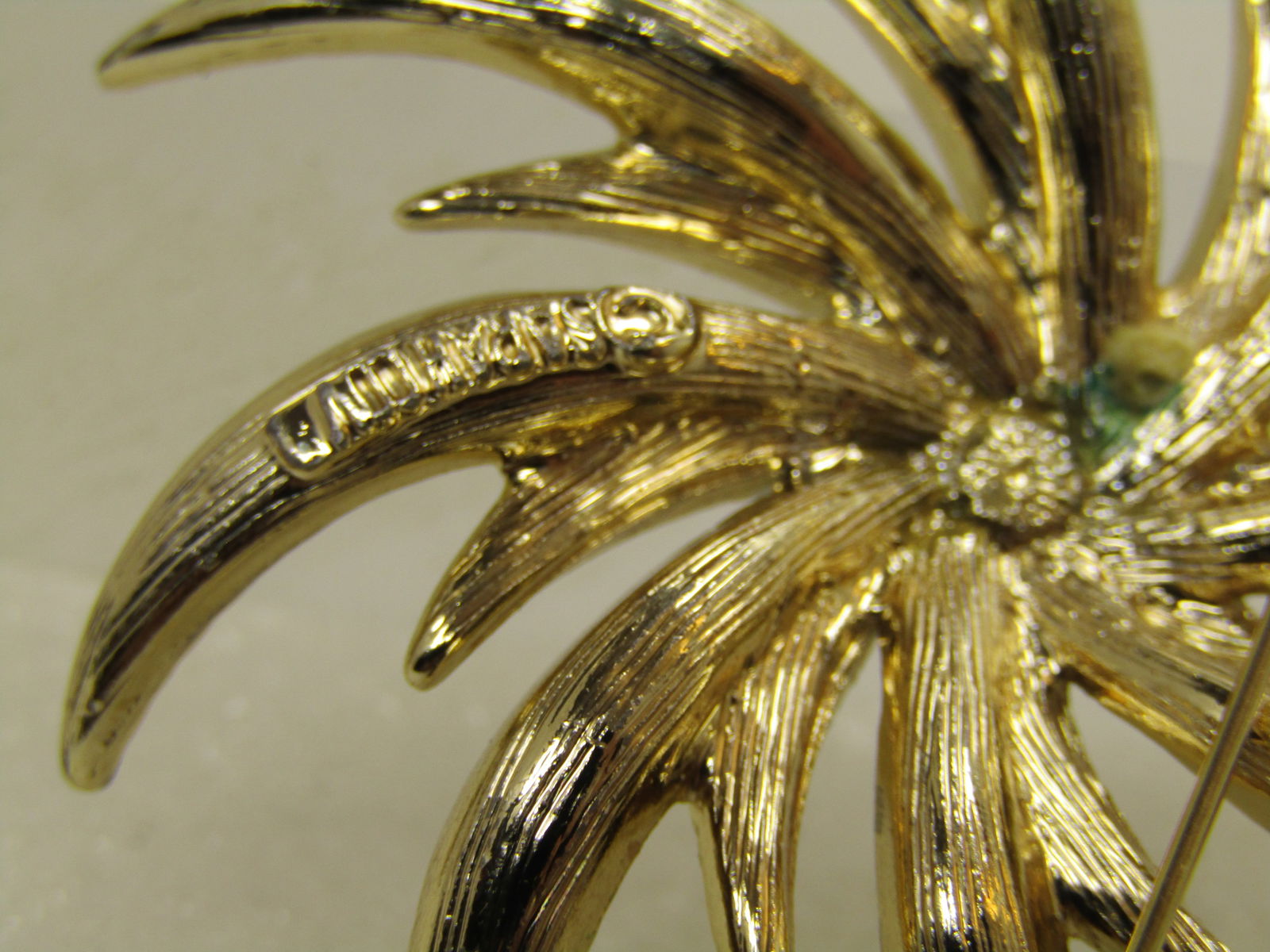 Vintage Pinwheell Rhinestone Brooch, Two-Tone, Sarah Coventry, 1960's-1970's - 5