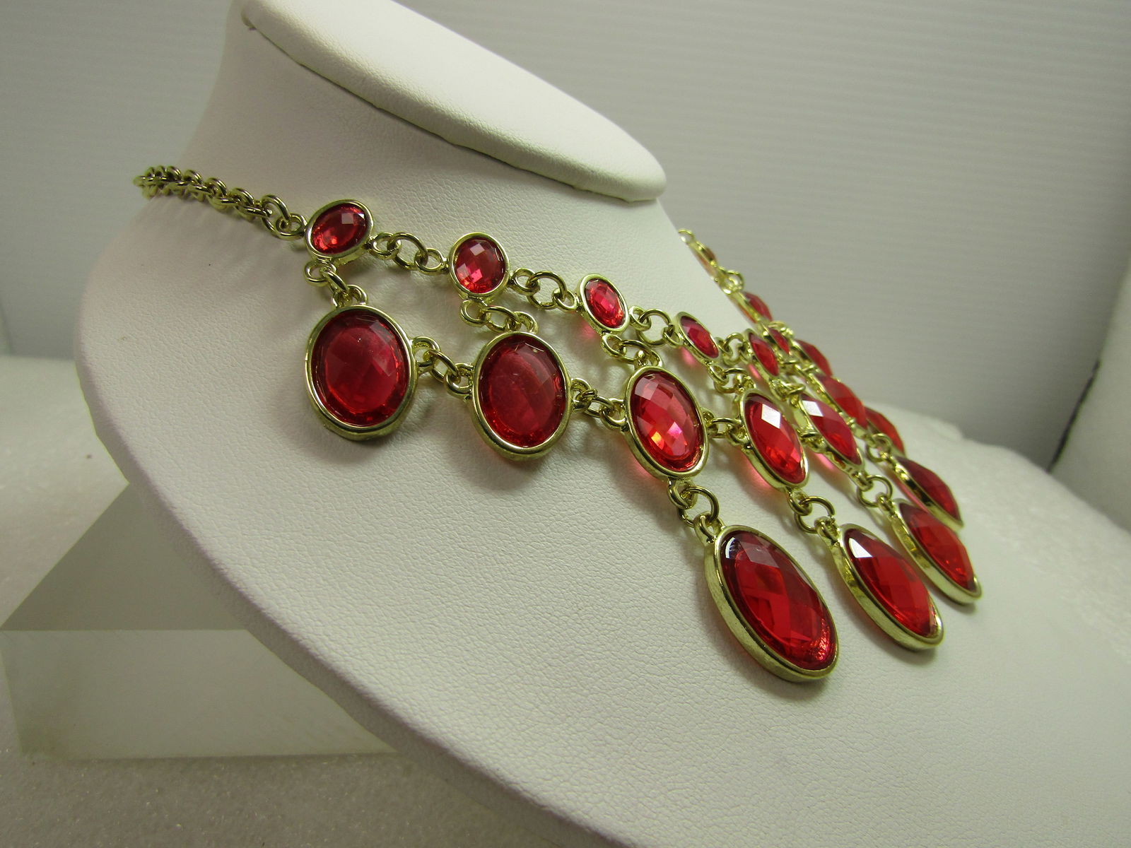 2028 Signed Orange/Pink Bib Necklace, 19" , Gold Tone - 3