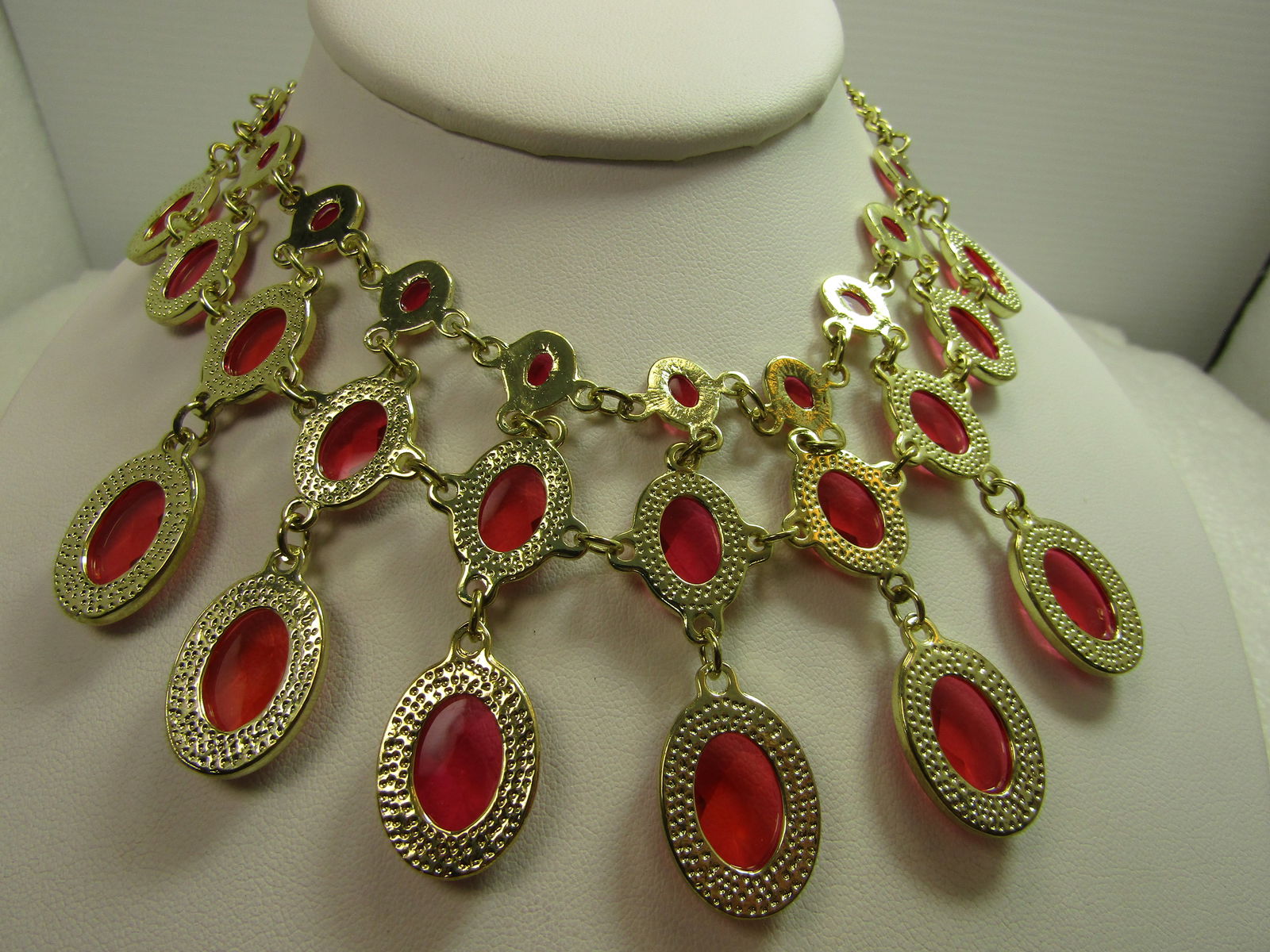 2028 Signed Orange/Pink Bib Necklace, 19" , Gold Tone - 4