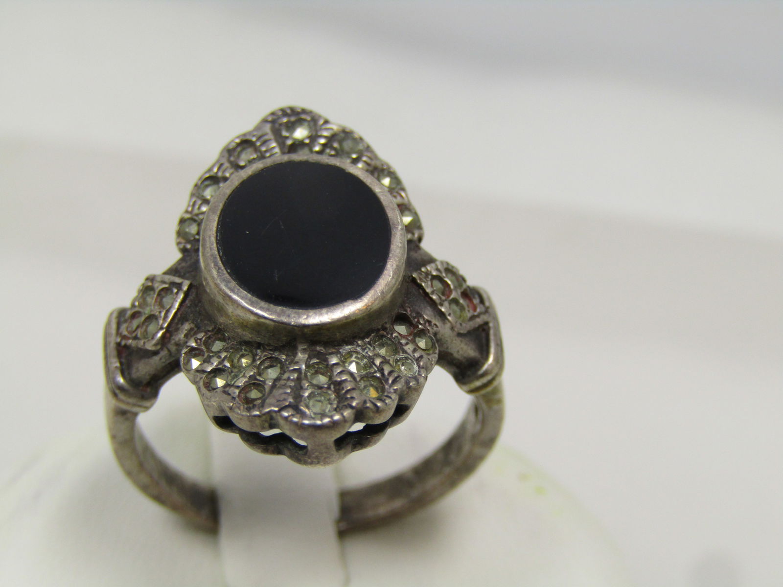 Vintage Onyx Marcasite Ring, Size 8, 1980's (1 of 7)