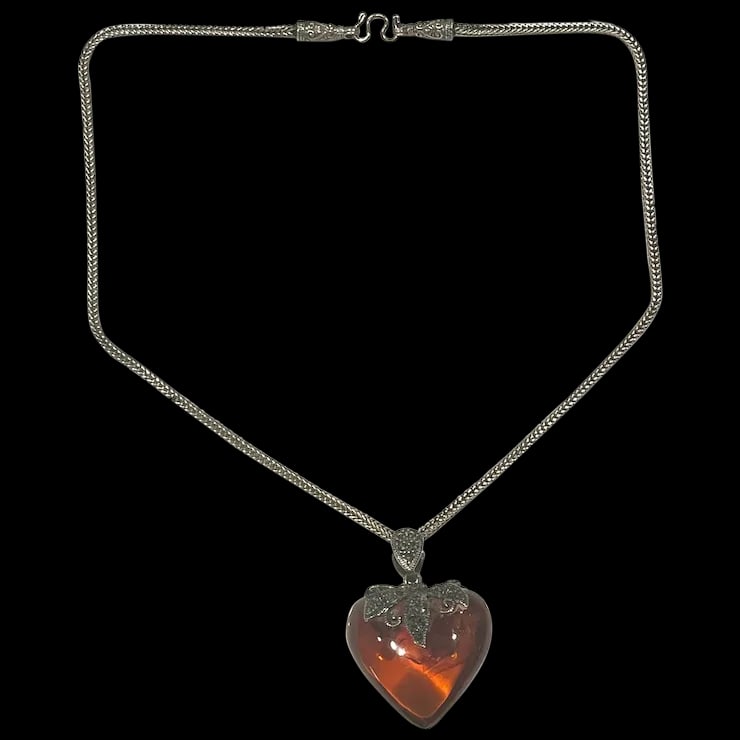 Vintage Sterling Silver Double Sided Marcasite Big Puffy Baltic Amber Heart Pendant/Necklace: Title: Vintage Sterling Silver Double Sided Marcasite Big Puffy Baltic Amber Heart Pendant/Necklace Description: Vintage Sterling Silver Double Sided Marcasite Big Puffy Baltic Amber Heart Pendant/Nec