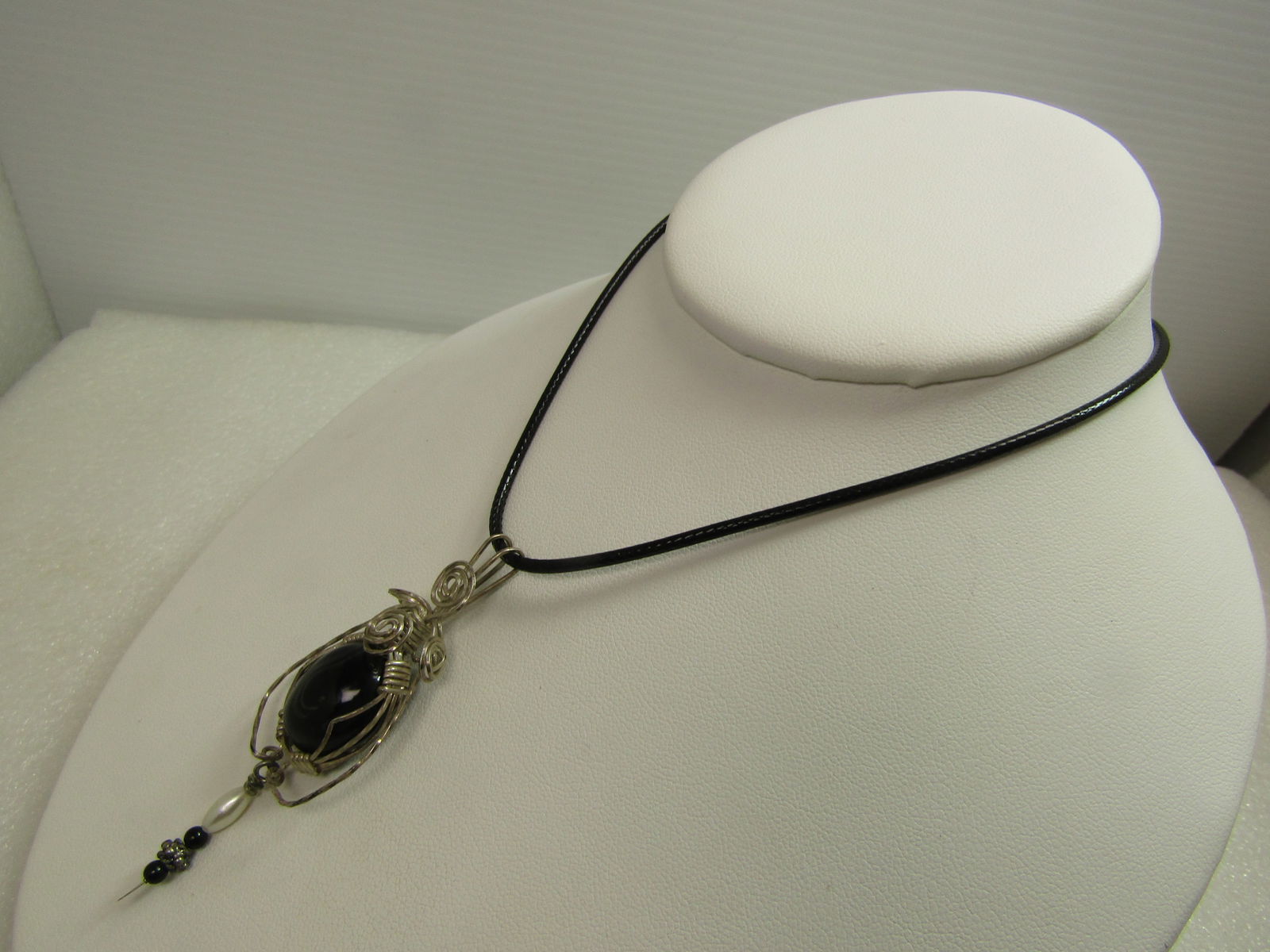 Vintage Sterling Wire Wrapped Black Glass Pendant/Necklace, 18"-20", 1980's-1990's - 3