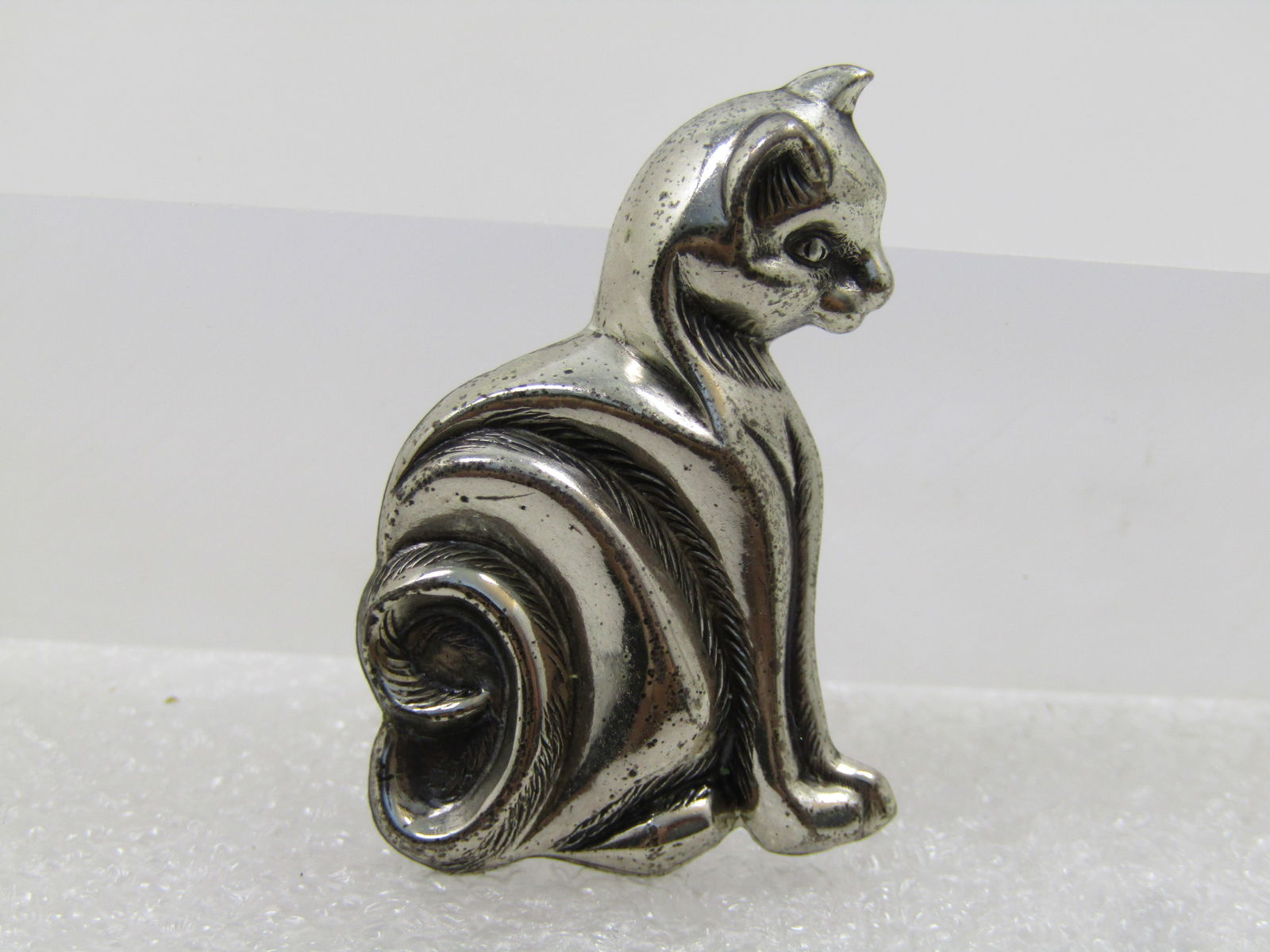 Vintage Sterling Sitting Cat Brooch, Signed Beau Sterling. 1960's-1980's (1 of 6)
