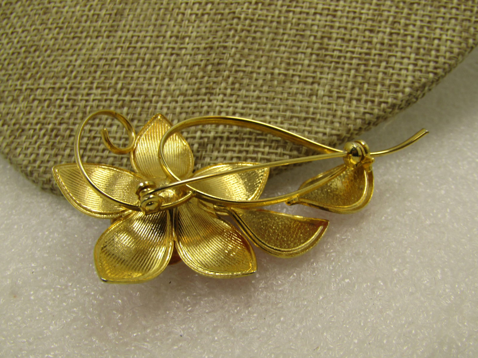 Vintage Pink Enameled Floral Stem Brooch, Faux Amber Beads, 1970's - 5