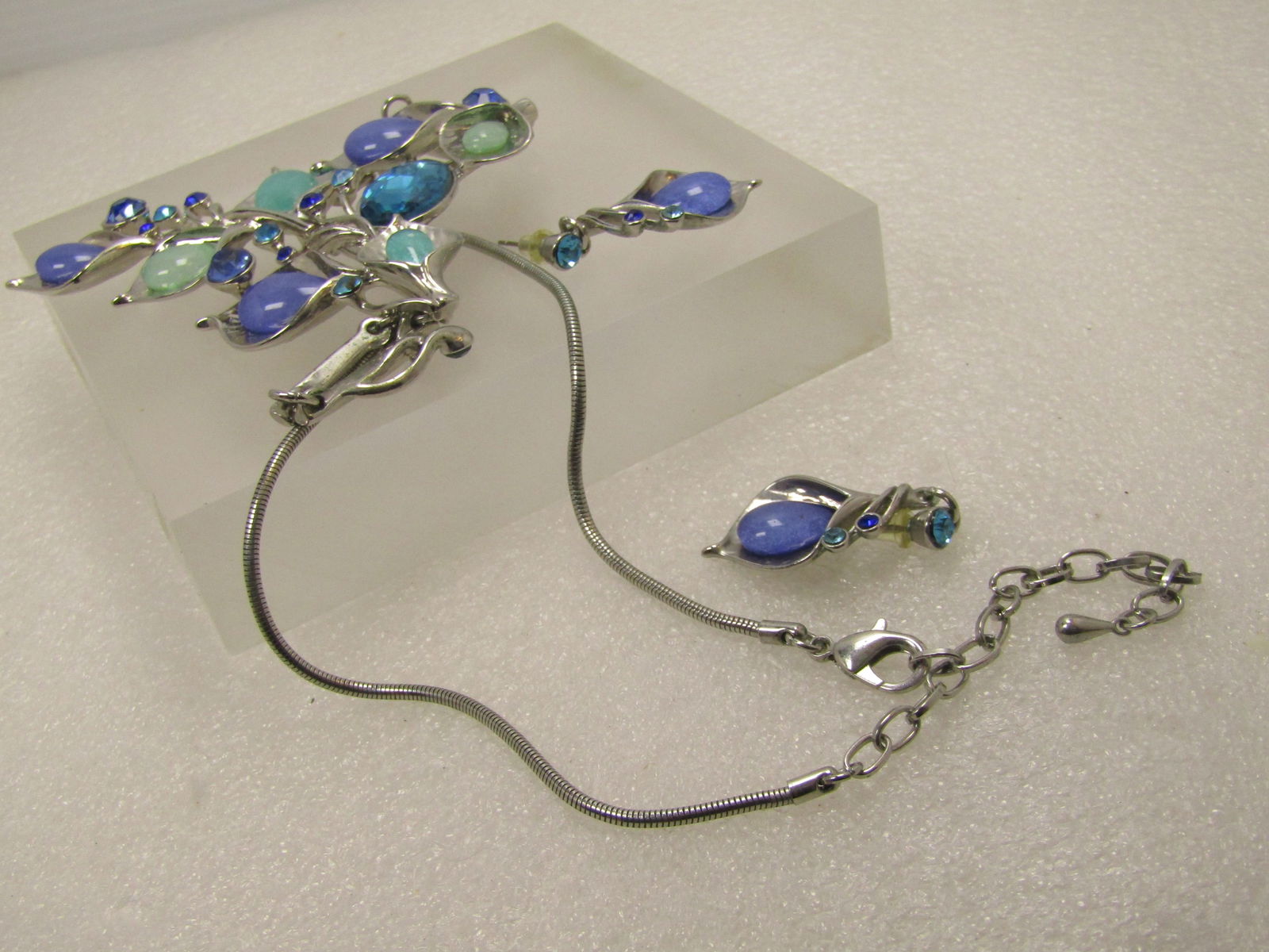 Blossom & Vine Drop Necklace & Earrings Set, Blues/Greens, 20", Pierced, 1990's - 6