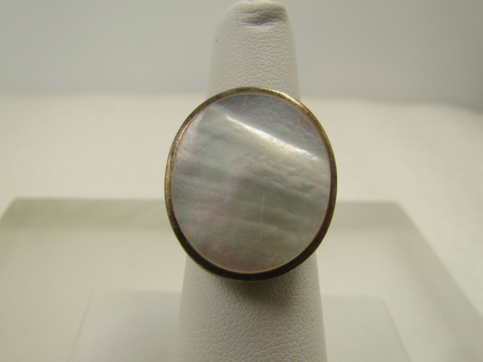 Vintage Sterling Mother-of-Pearl Ring, Sz. 6.75, 1960's-1970's (1 of 7)