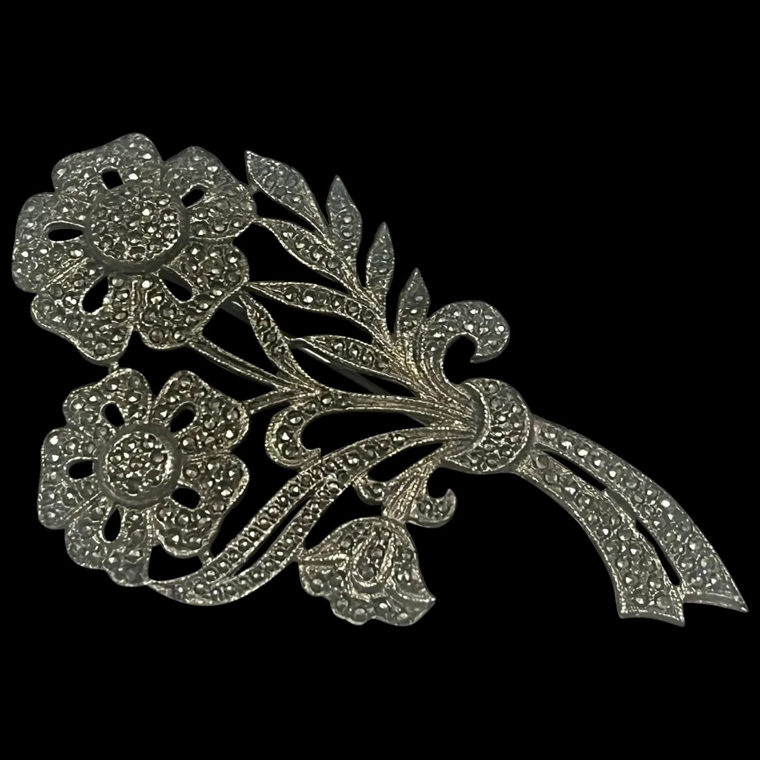 Vintage Sterling Silver Flower Bouquet Pave Set with Marcasite: Title: Vintage Sterling Silver Flower Bouquet Pave Set with Marcasite Description: Vintage Sterling Silver Flower Bouquet Pave Set with MarcasiteHallmarked: SterlingWeighs 16.4 gramsMeasures