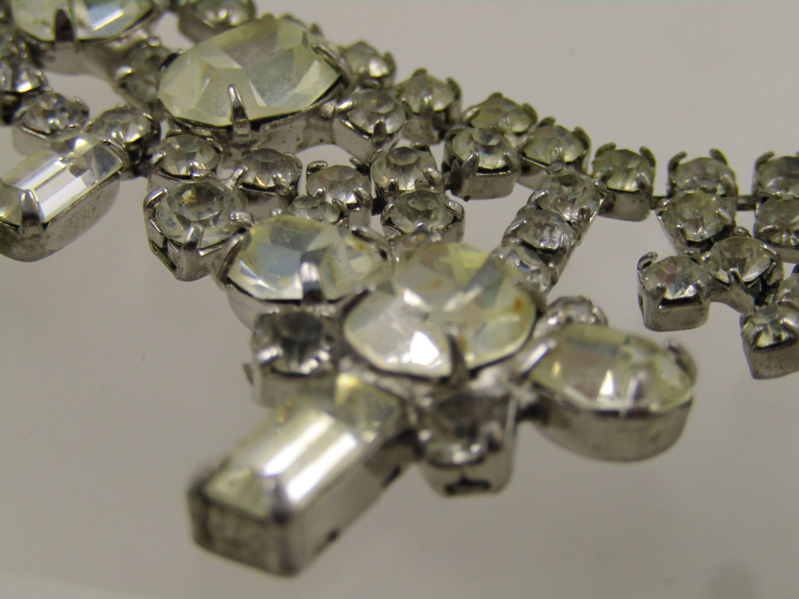 Vintage Rhinestone Clear Necklace, Oval/Round/Baguettes Bib, 15", Signed Weiss, Mid-Century - 5