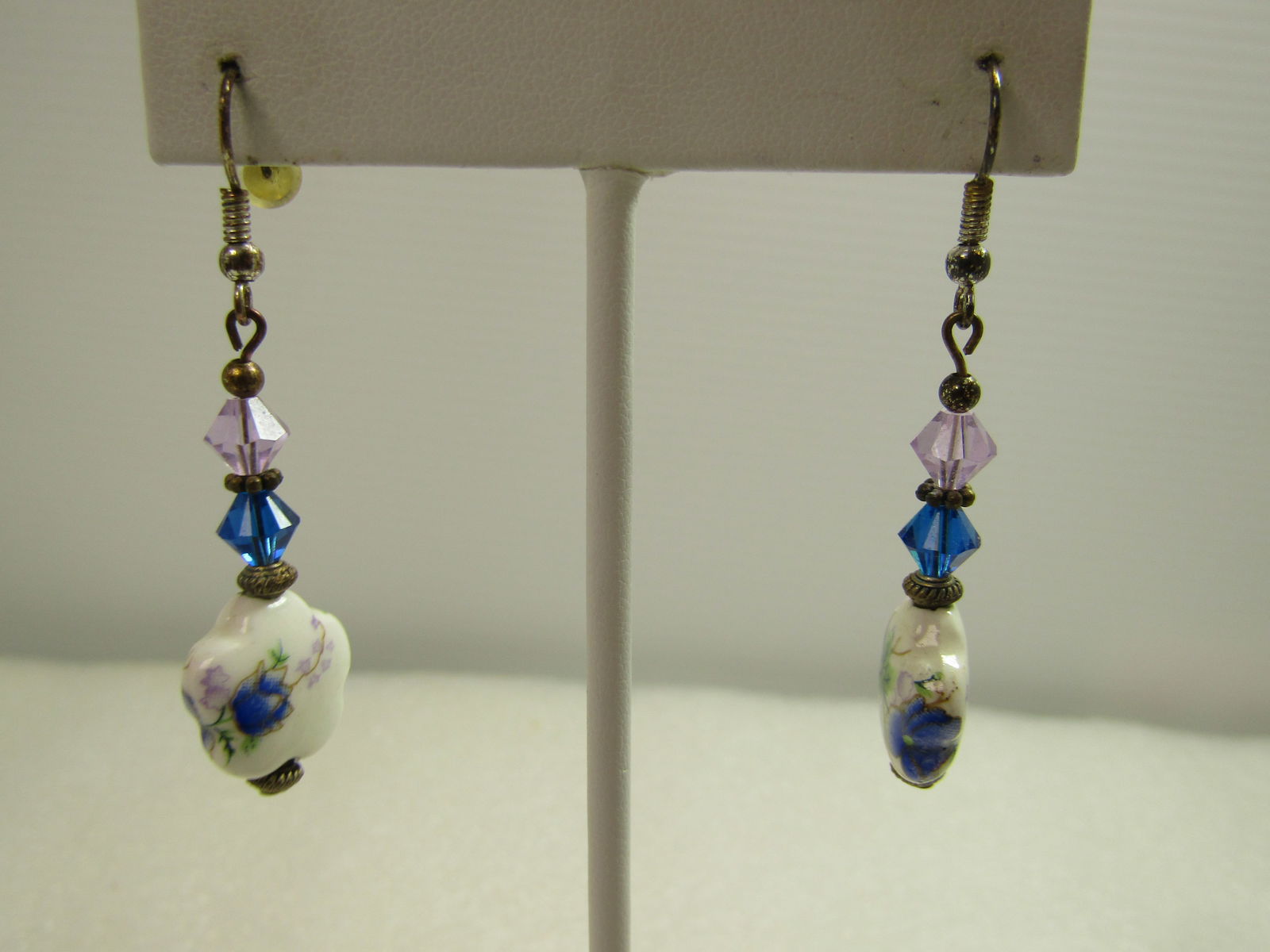 Vintage Blue/White Floral Necklace/Earrings/Bracelet Set, 1980's - 6