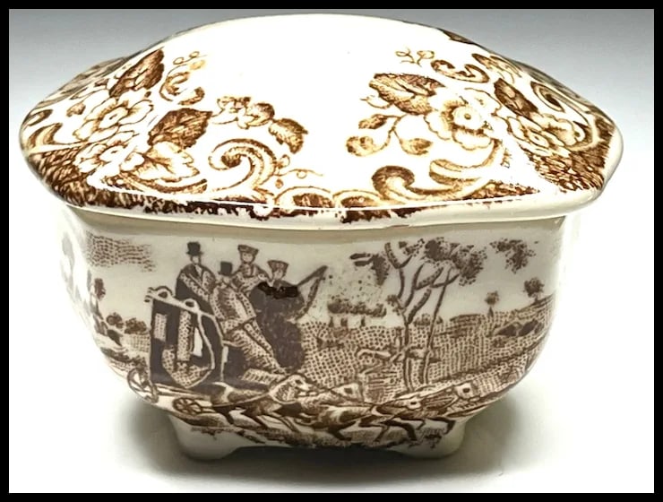 Vintage Trinket Box Stagecoach Horses Brown Transferware Made in England - 2