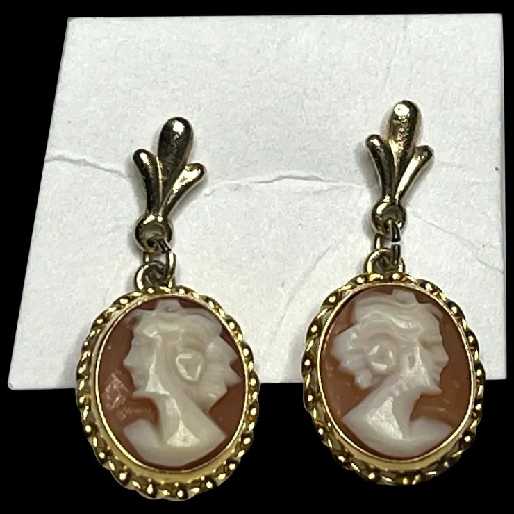 Vintage Gold Tone Costume Cameo Earrings (1 of 4)