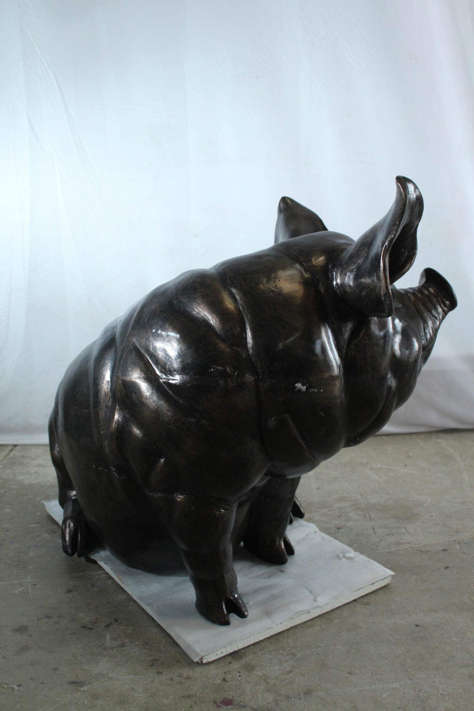 Large Sitting Pig Aluminum Statue with Realistic Detailing - Indoor & Outdoor Decorative Sculpture - - 12