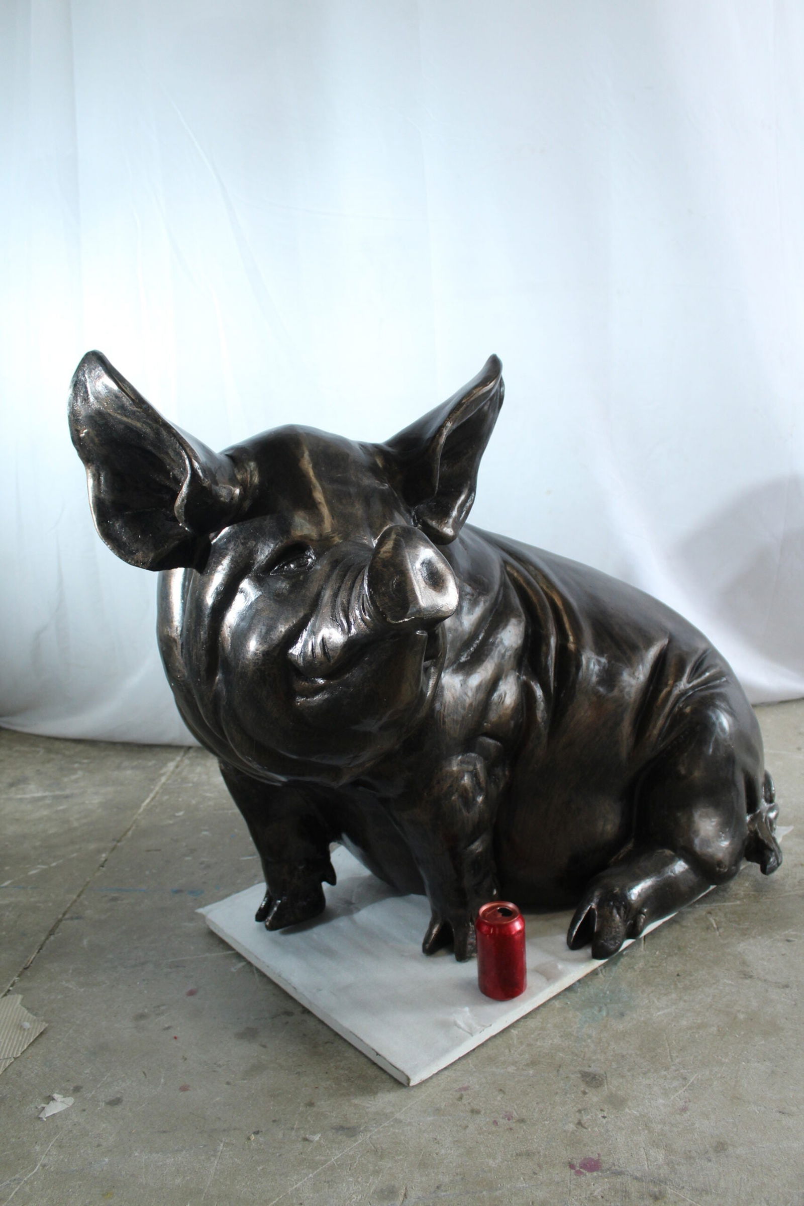 Large Sitting Pig Aluminum Statue with Realistic Detailing - Indoor & Outdoor Decorative Sculpture - - 3