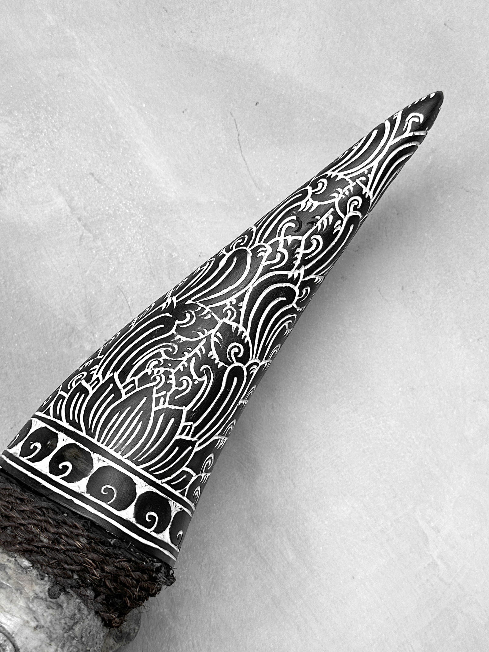 Carved cow skull with carved horns - Lotus motif - 10