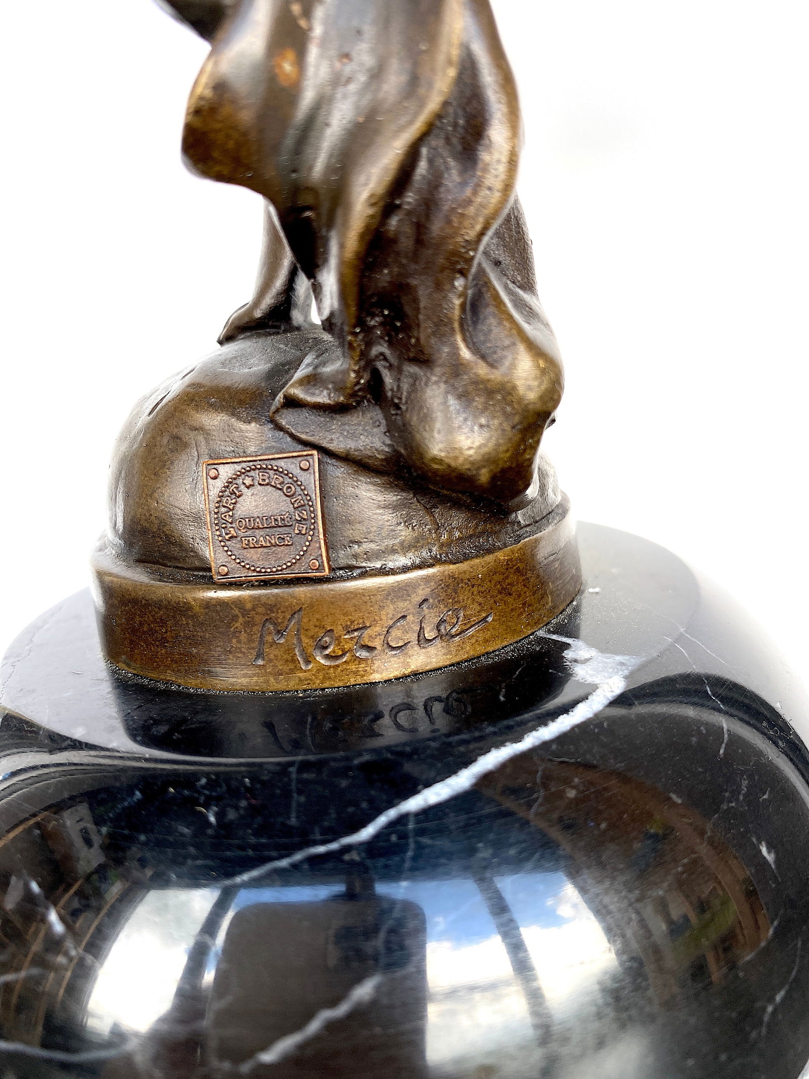 Sign. Bronze Gloria victim signed sculpture with marble base - 6