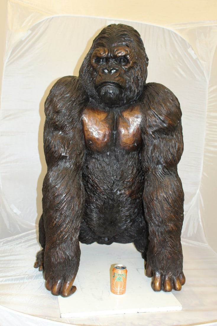 King Kong Bronze Statue - Size: 32"L x 28"W x 49"H. - 4