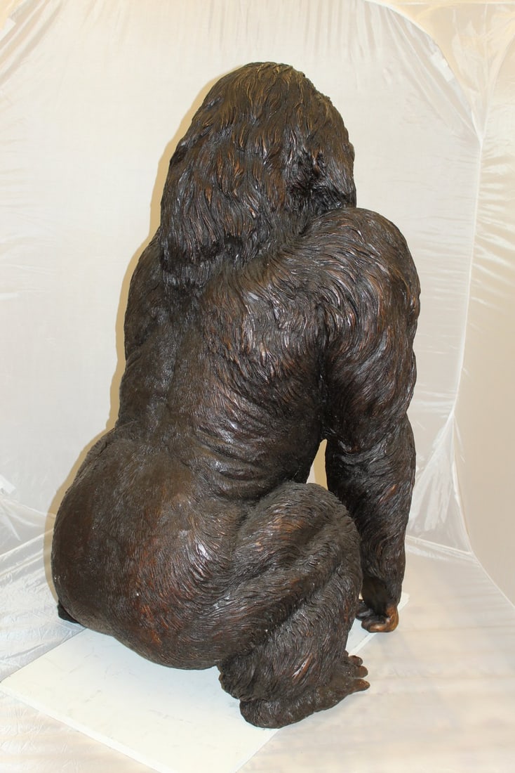 King Kong Bronze Statue - Size: 32"L x 28"W x 49"H. - 7