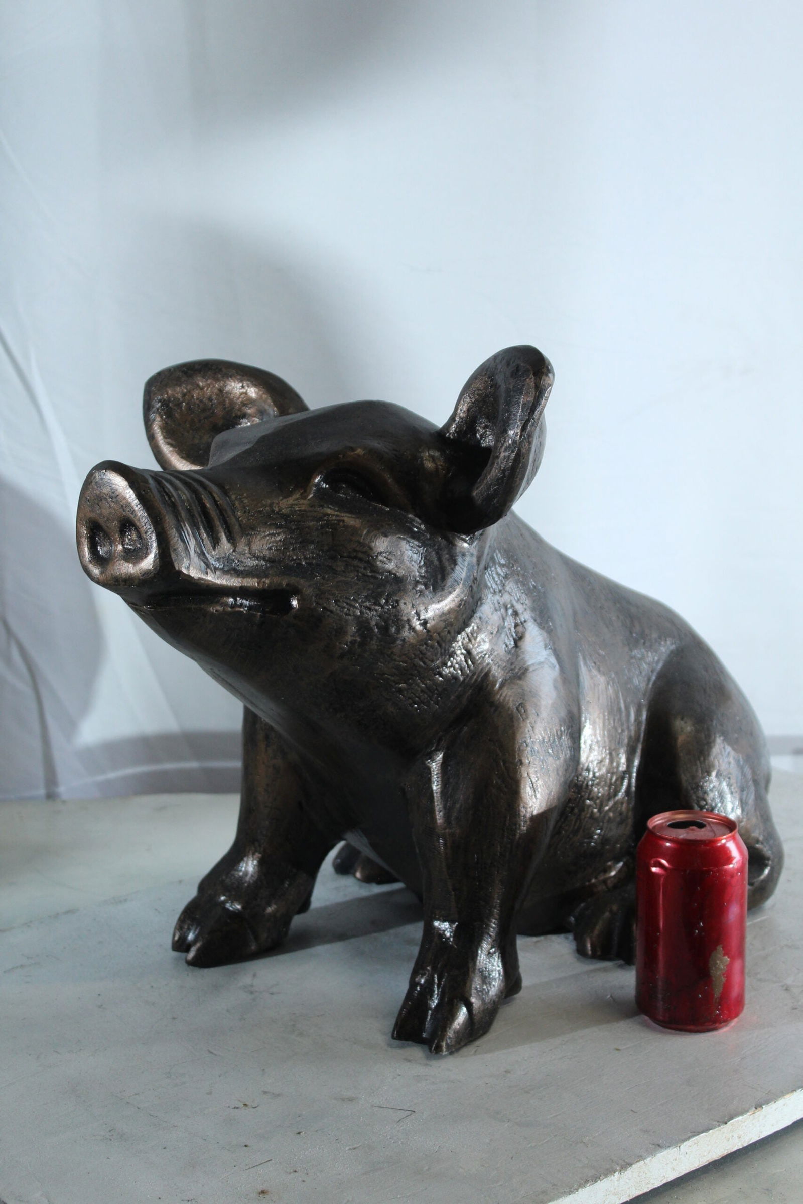 Playful Pig Sitting Statue - Aluminum Farmhouse Animal Decor for Garden, Patio, or Rustic Interiors - 2