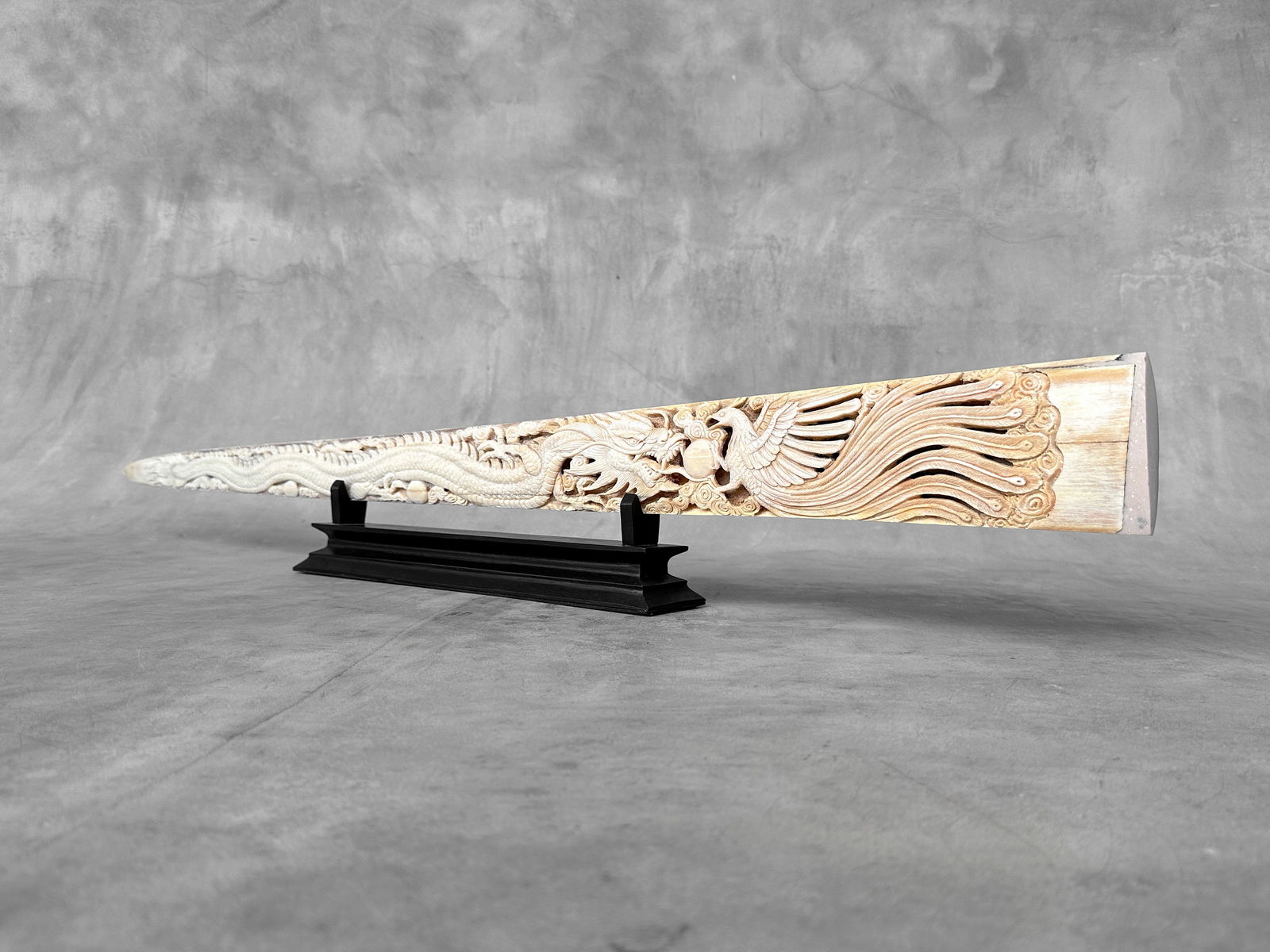 Impressive engraved swordfish rostrum - Dragon Phoenix motif - 5