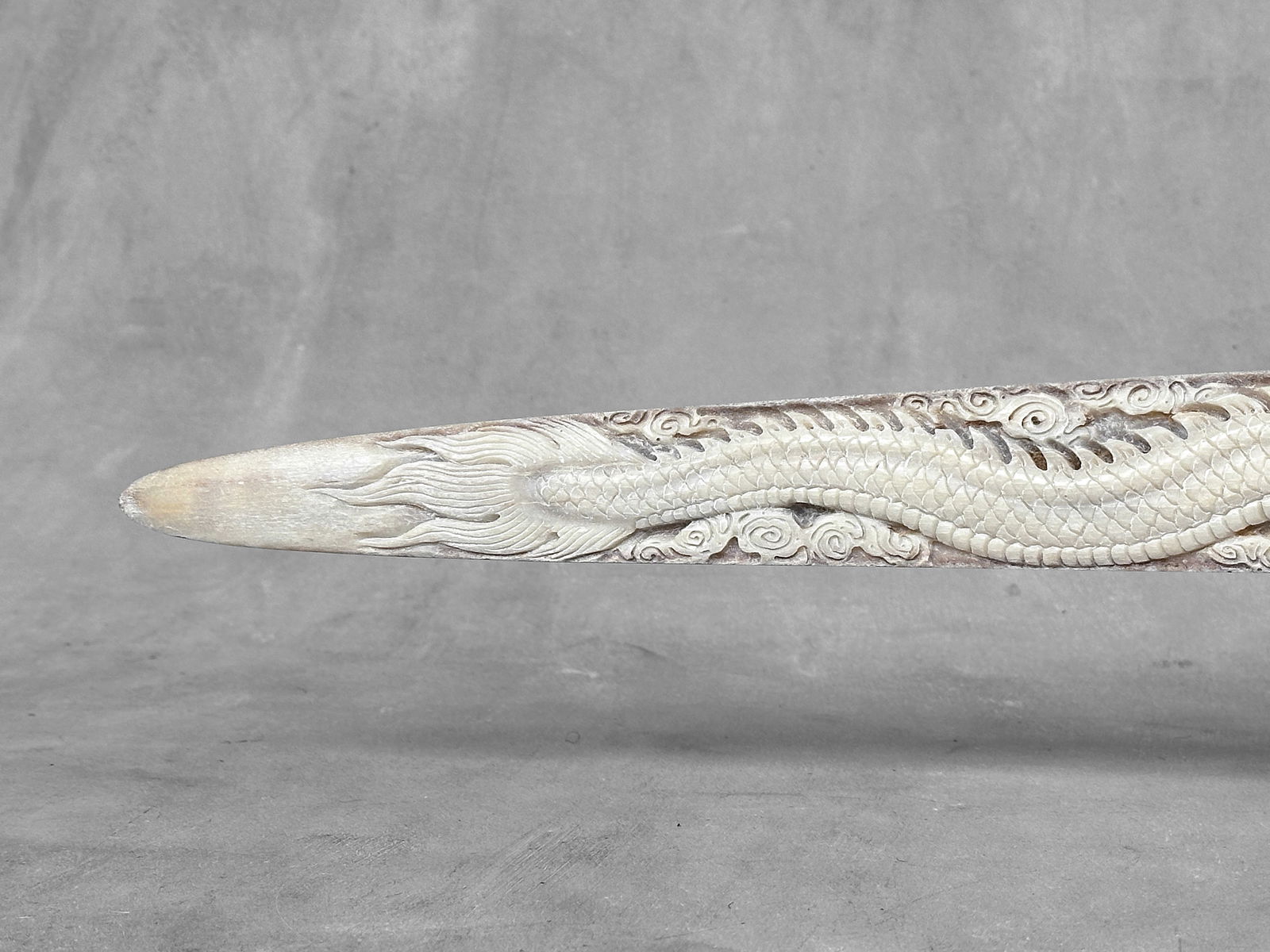 Impressive engraved swordfish rostrum - Dragon Phoenix motif - 6