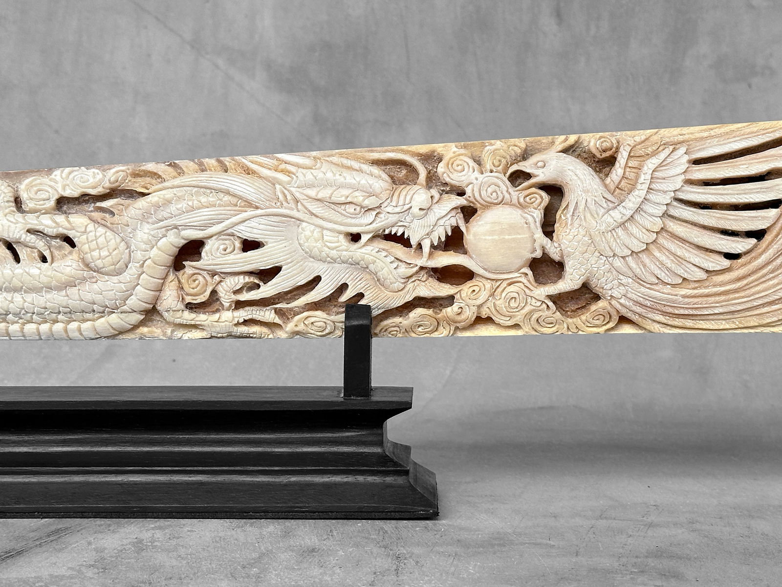 Impressive engraved swordfish rostrum - Dragon Phoenix motif - 9