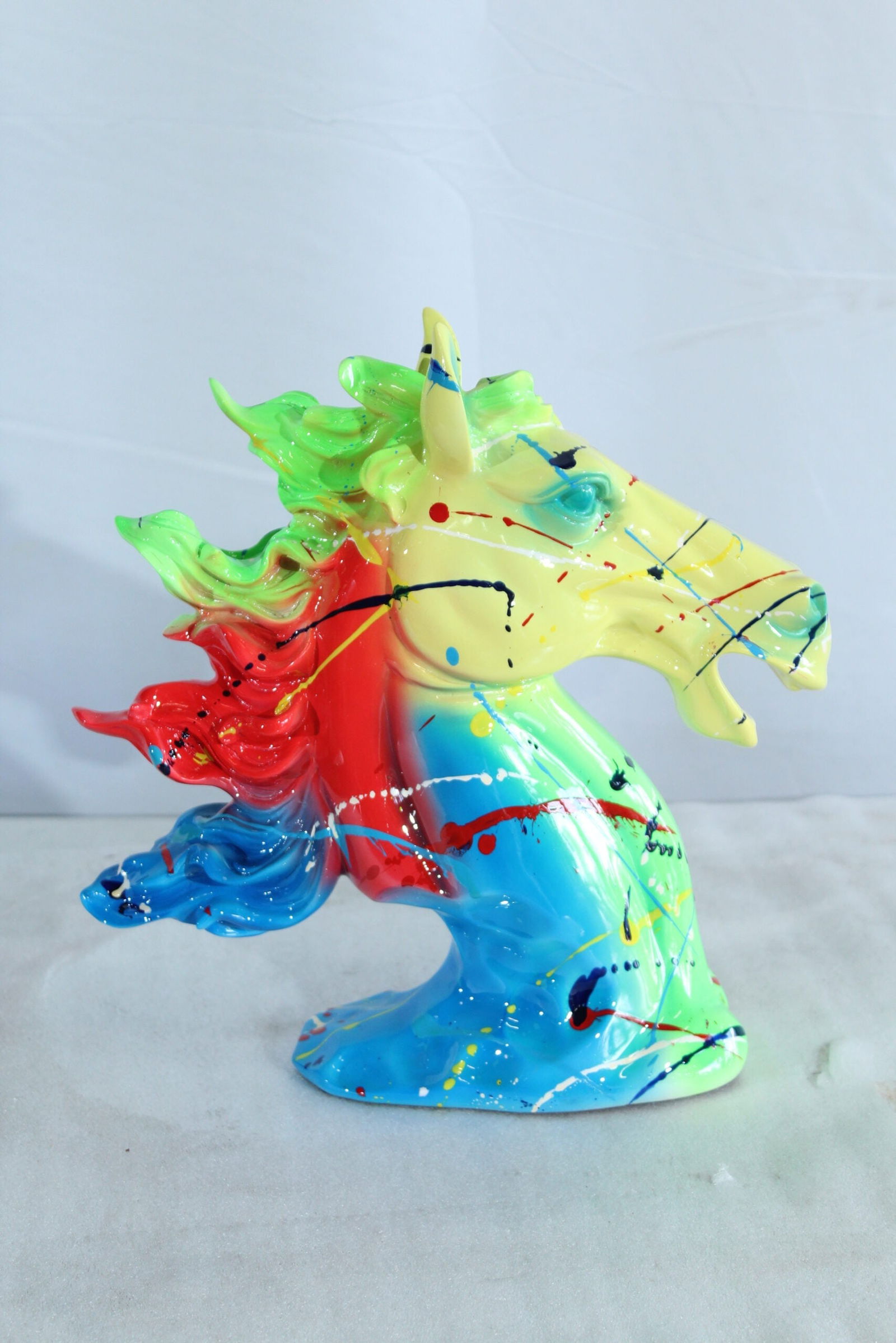 Colorful Graffiti Resin Horse Head Sculpture - Modern Art Decor with Neon Splashes, High-Gloss Resin - 9