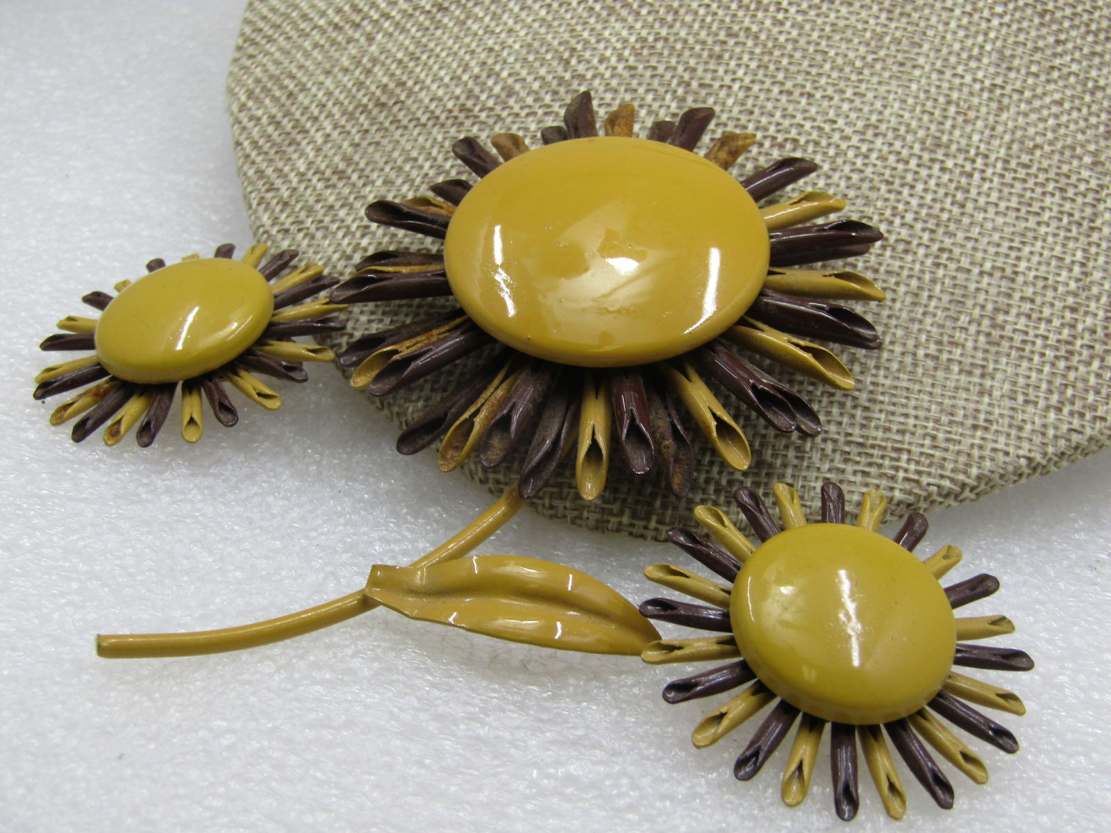 Vintage Enameled Brown & Dijon Floral Brooch Earrings Set - 3