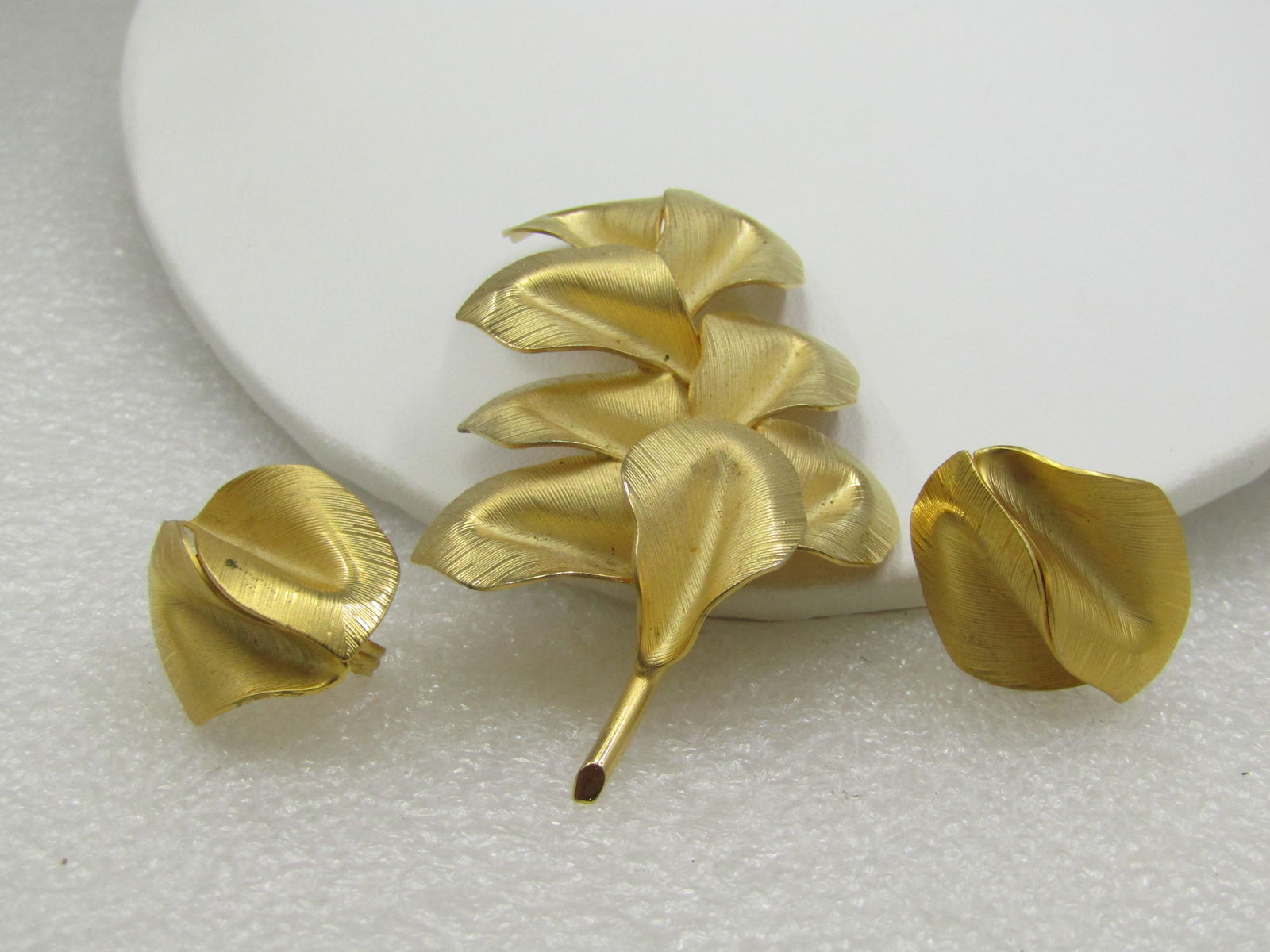 Vintage Gold Leaf Stem Brooch & Earrings Set, 1960's - 2