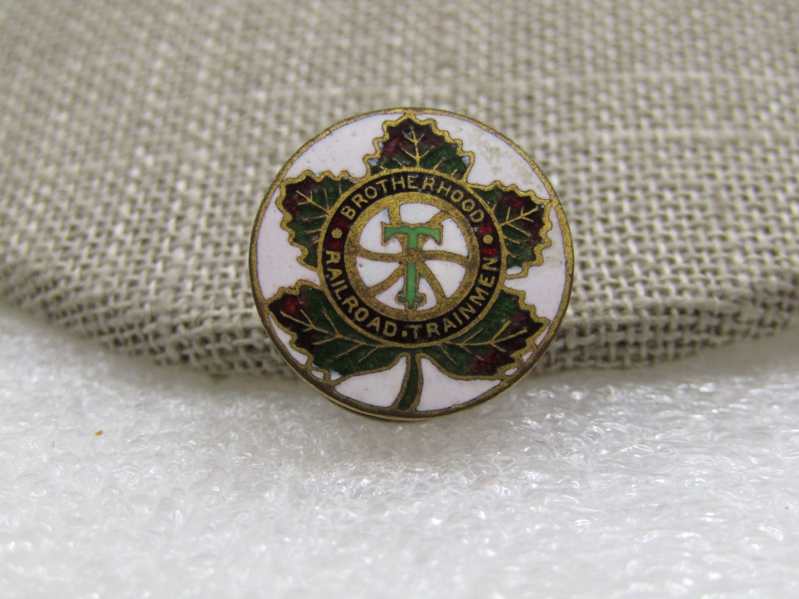 Vintage Enameled Brotherhood of Railroad Trainmen Collar Button (1 of 4)