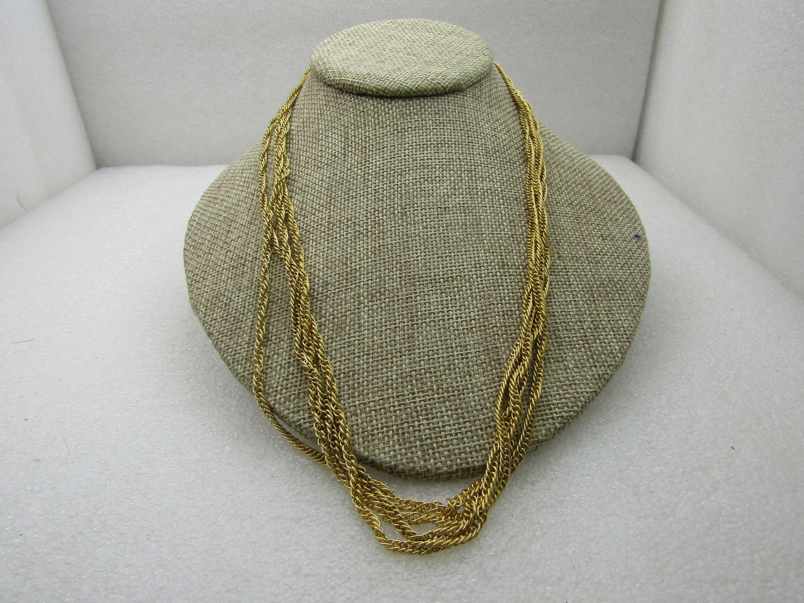 Vintage Double Strand Necklace 42", Gold Tone, 3 mm. 1960's-1970's. A curb link chain that turns - 3