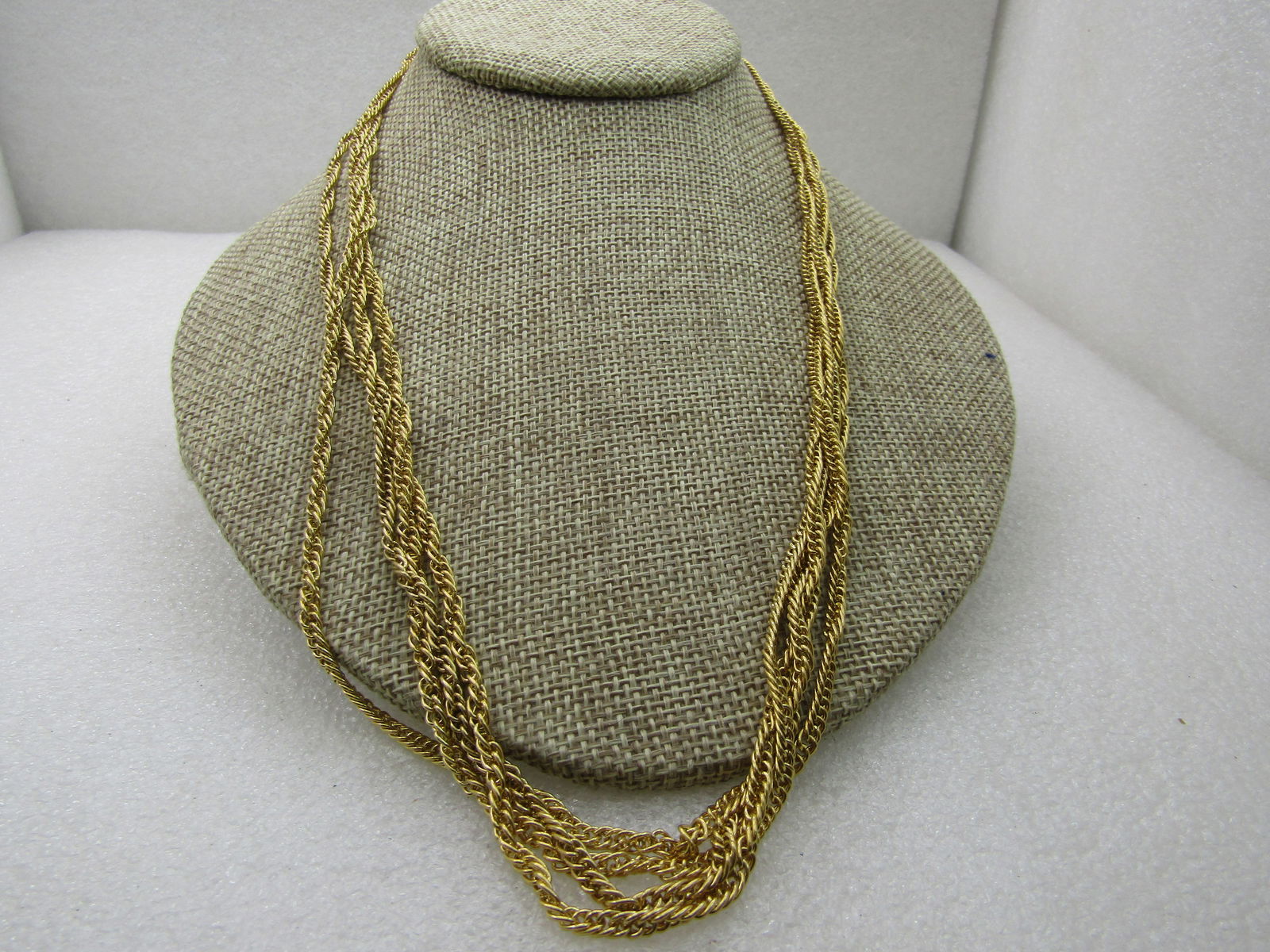 Vintage Double Strand Necklace 42", Gold Tone, 3 mm. 1960's-1970's. A curb link chain that turns - 5