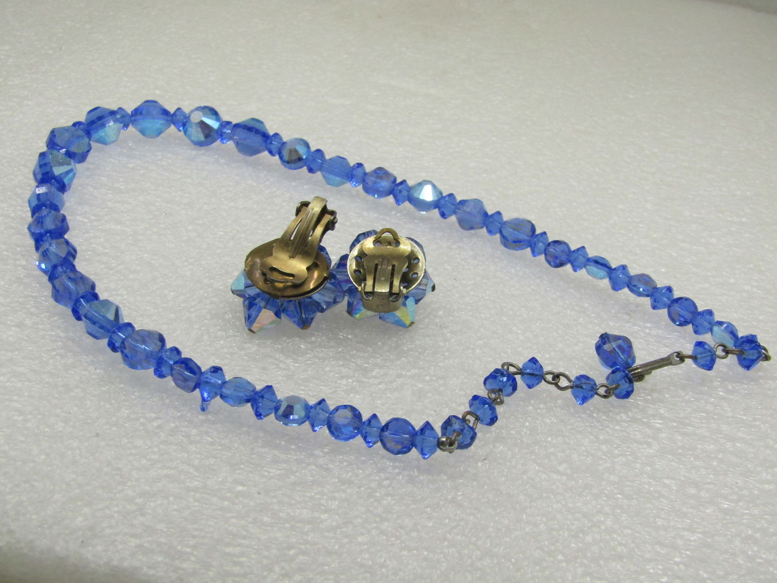 Vintage Blue Aurora Borealis Rhinestone Necklace & Clip Earrings - 5
