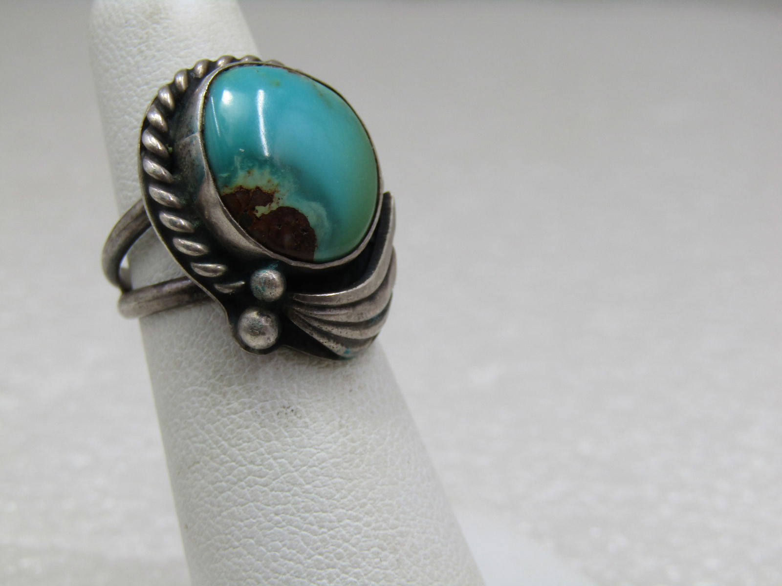 Vintage Southwestern Sterling Turquoise ring, Sz. 5 - 6