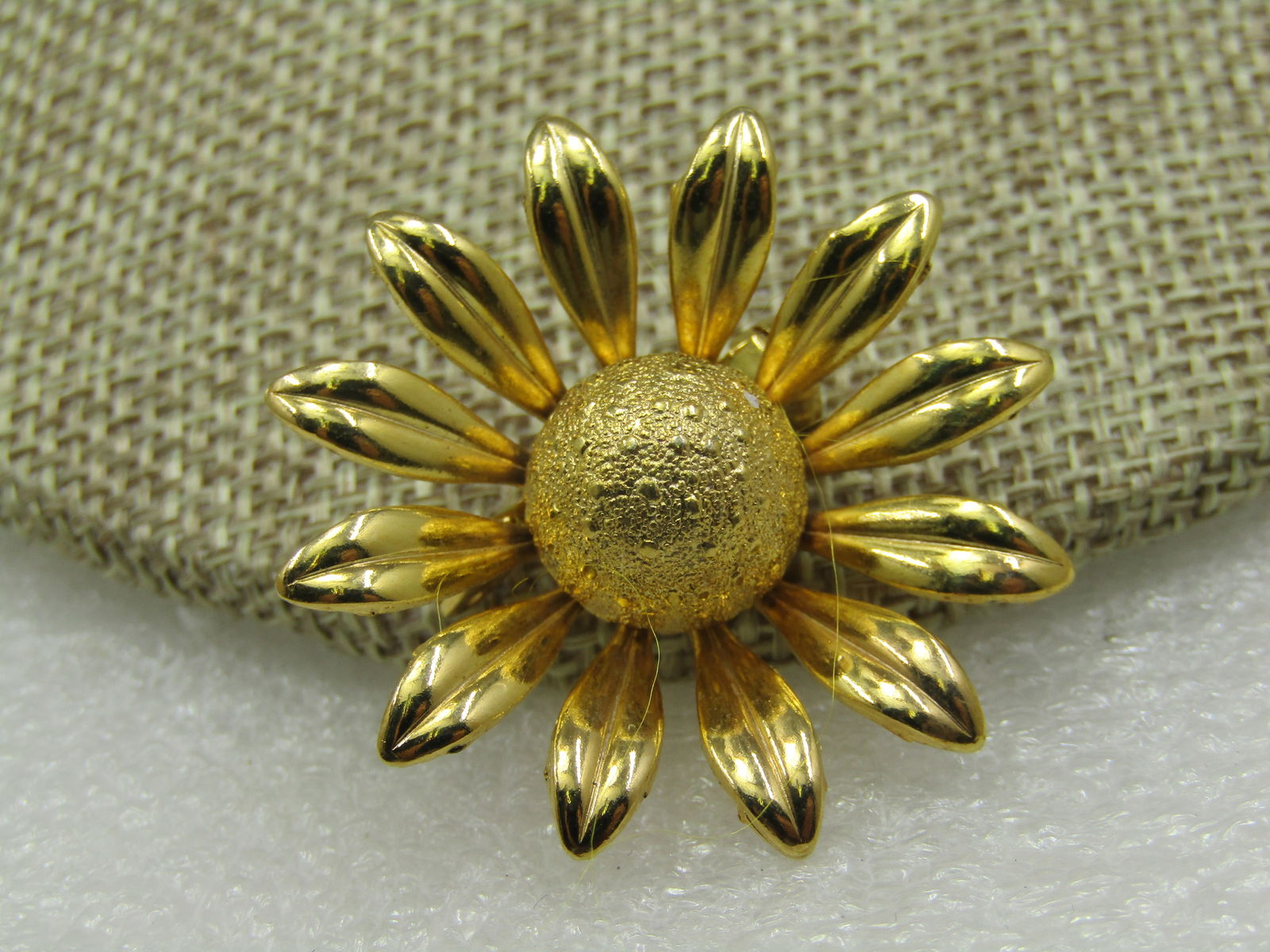 Vintage Sunflower Brooch, 1960's-1970's, 1.5" (1 of 4)