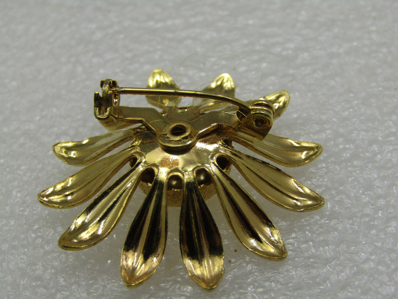 Vintage Sunflower Brooch, 1960's-1970's, 1.5" - 4
